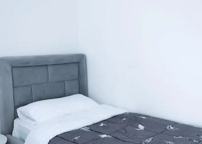 Family Apartamento Tirana